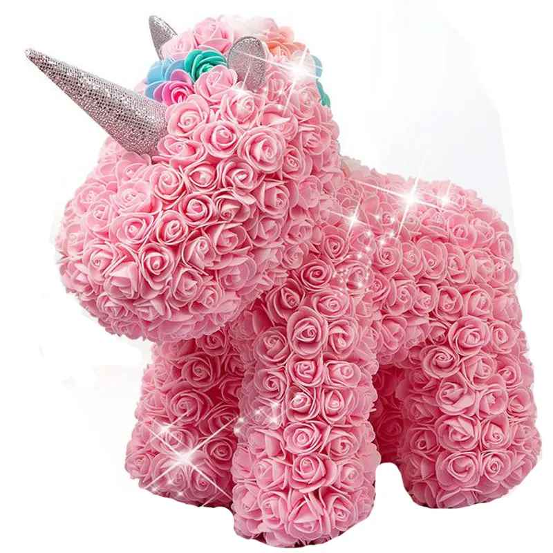 Unicorn Floral din Trandafiri de spuma  ambalat in cutie, cu led de lumini