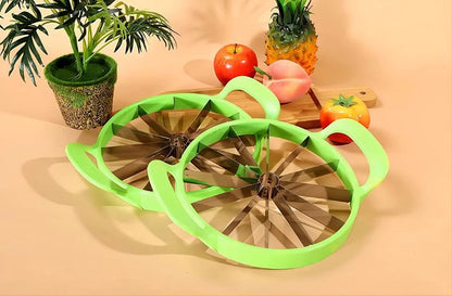 Cutit feliator pepene verde.